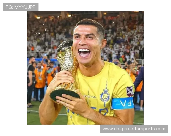 C罗回应退役时间:要踢到最后一届世界杯! C罗回应退役时间:要踢到最后一届世界杯!