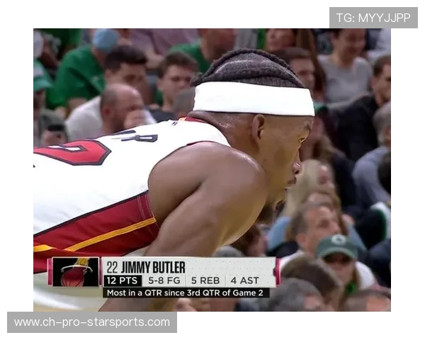 门将超神十二连扑，教练跪地庆祝